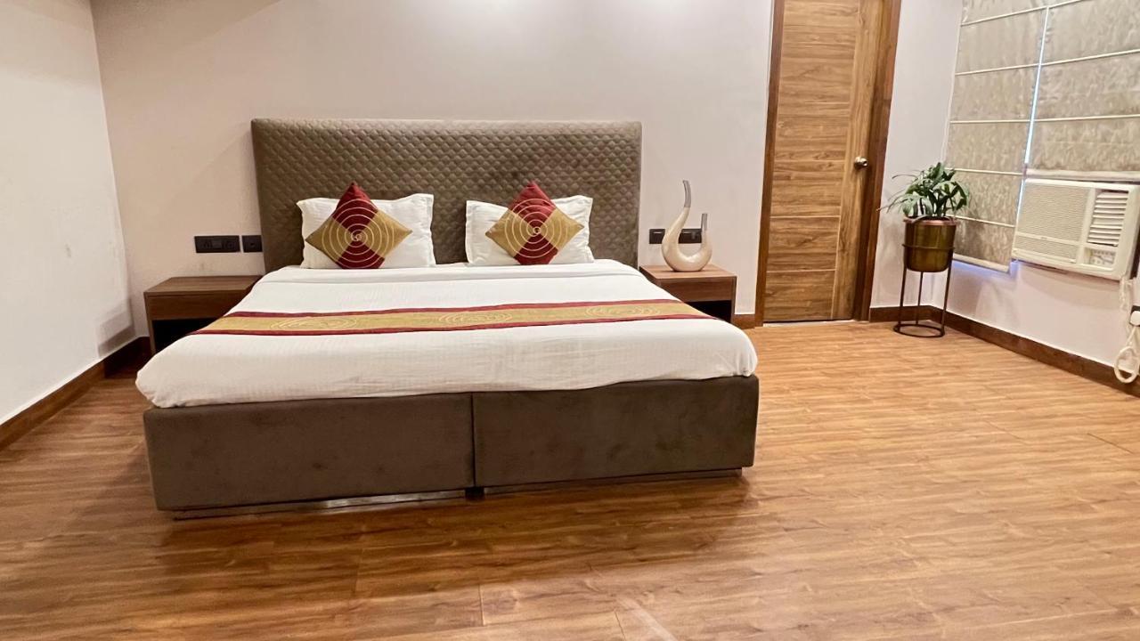 The Dream House Bed & Breakfast New Delhi Exterior photo