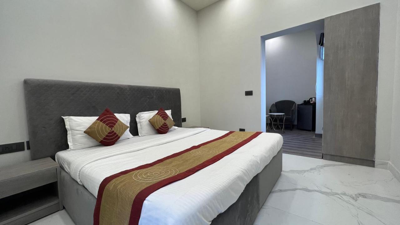 The Dream House Bed & Breakfast New Delhi Exterior photo