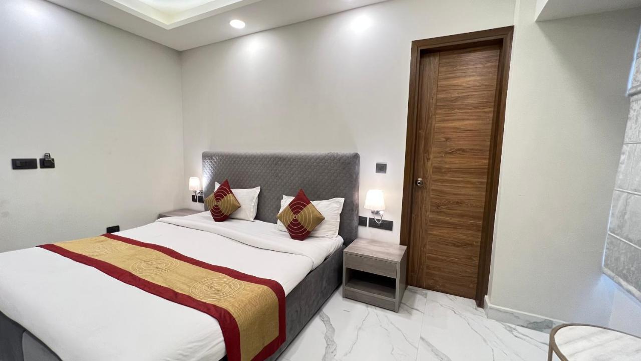 The Dream House Bed & Breakfast New Delhi Exterior photo